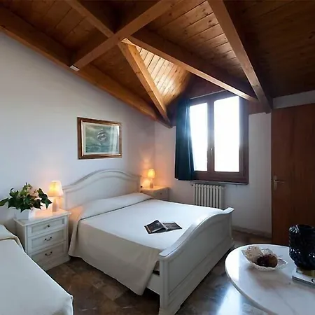 Szálloda Caselle San Lazzaro di Savena